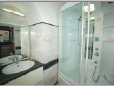 Phenix Hotel إيميروفيغلي الغرفة الصورة